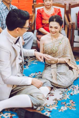 ชุดไทยเจ้าสาว ชุดไทยจักรพรรดิ์ เช่าที่แบมบี้ เวดดิ้ง ห้วยขวาง